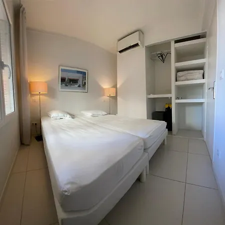 Apartment Renovated Centre Banane Balcon